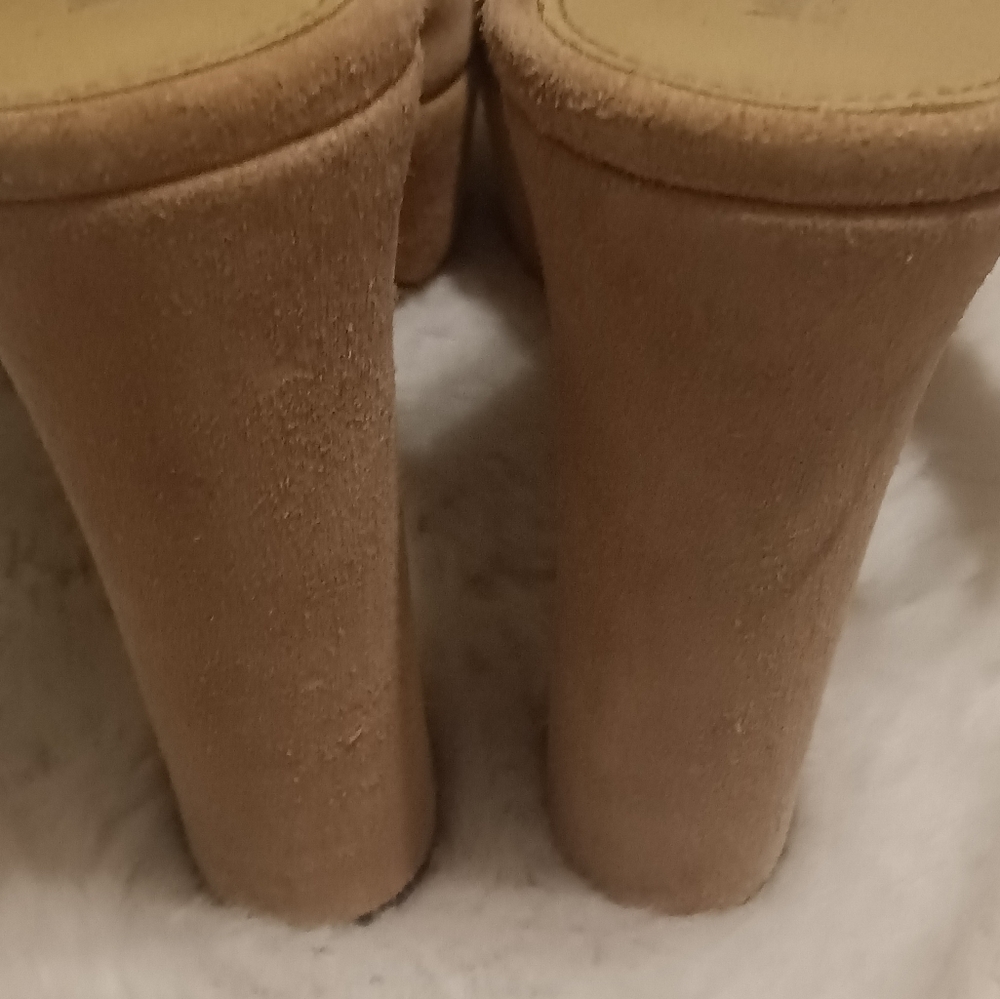 Michael Kors heels - Picture 4 of 7